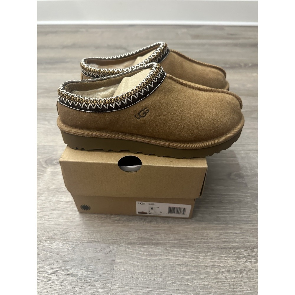 UGG Tasman Suede Clog Slippers Women's Size 6